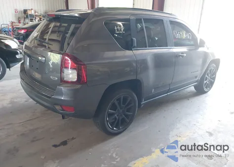 2015 Jeep Compass Altitude Edition z USA, uszkodzony, nr VIN 1C4NJDBB5FD366871